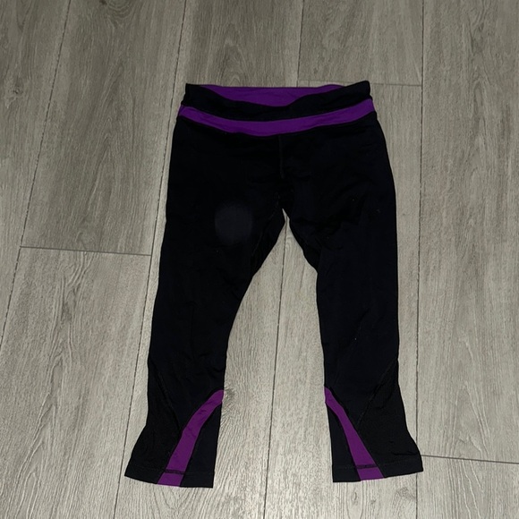 lululemon athletica Pants - Lululemon Leggings  size 8 Black and Purple Leggings